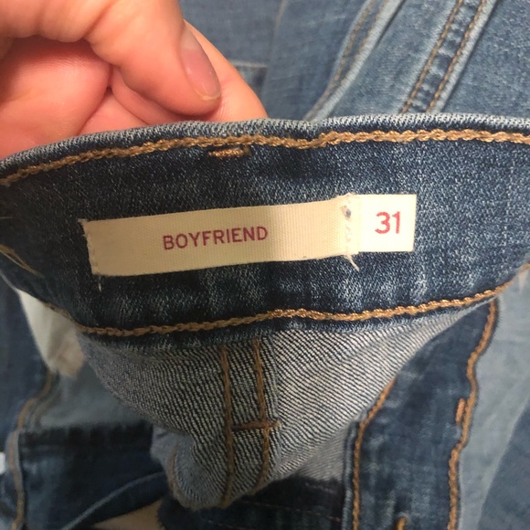 Levi’s Boyfriend Jeans - Picture 3 of 3